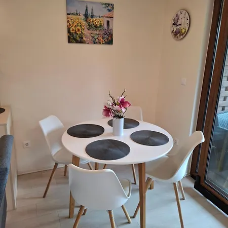 Beachfront Apartmán Balatonfůzfő