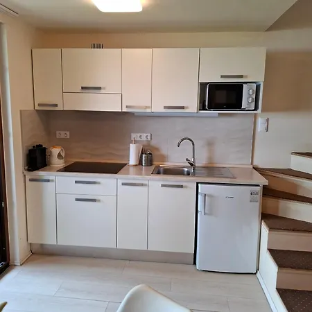 公寓 Beachfront Balatonfůzfő