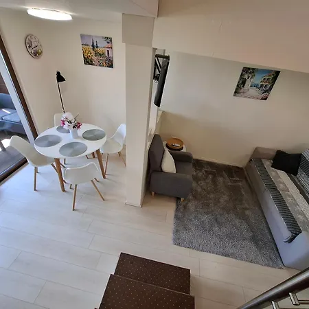 Beachfront 公寓 Balatonfůzfő