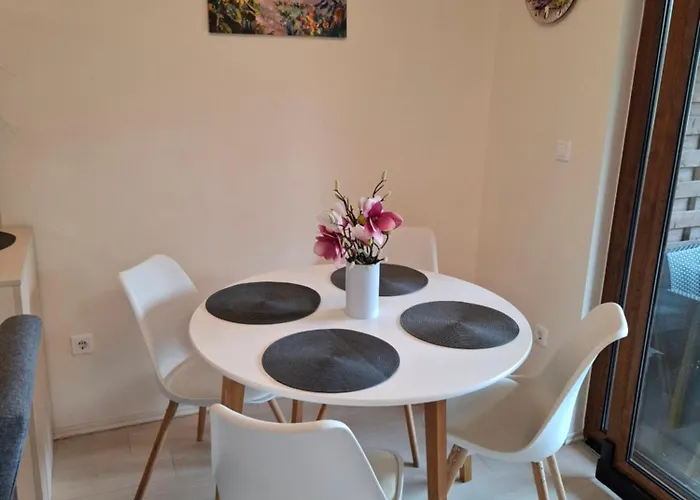 Beachfront Appartement Balatonfůzfő