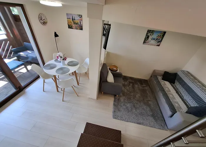 Beachfront Appartement Balatonfůzfő